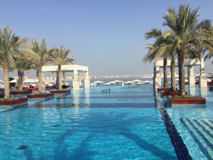 good customer service in hotel pool